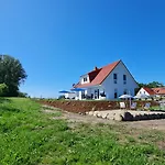 Ferienhaus Haus Springborn Ferienoase Zwischen Strand, Feld Und Wald